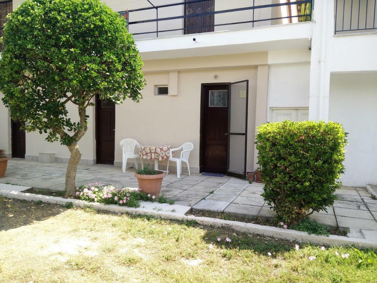 Seaside Studios I Sinakos Estate Epanomi Extérieur photo